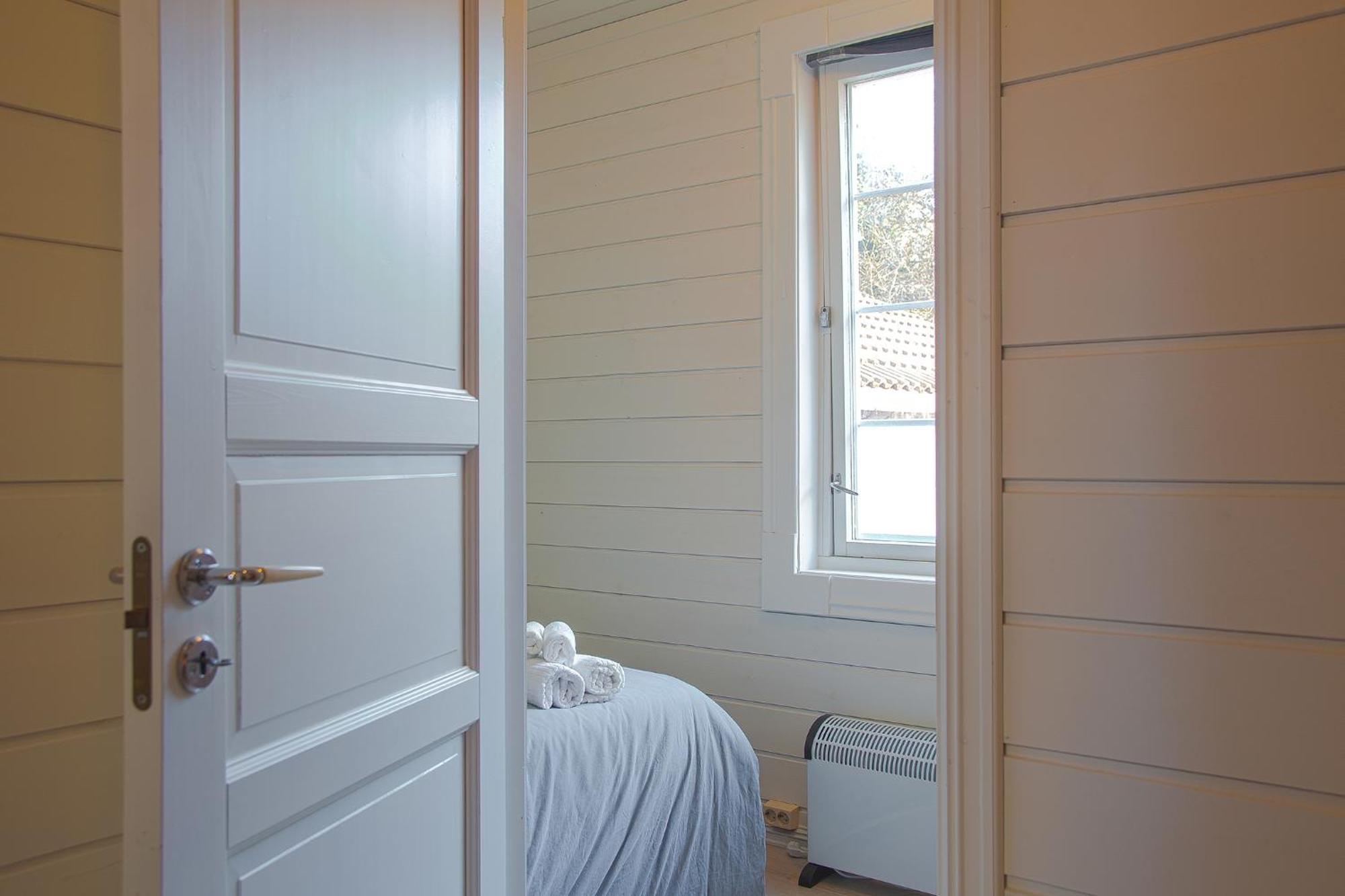 Free Parking At Cozy & Getaway Apartment